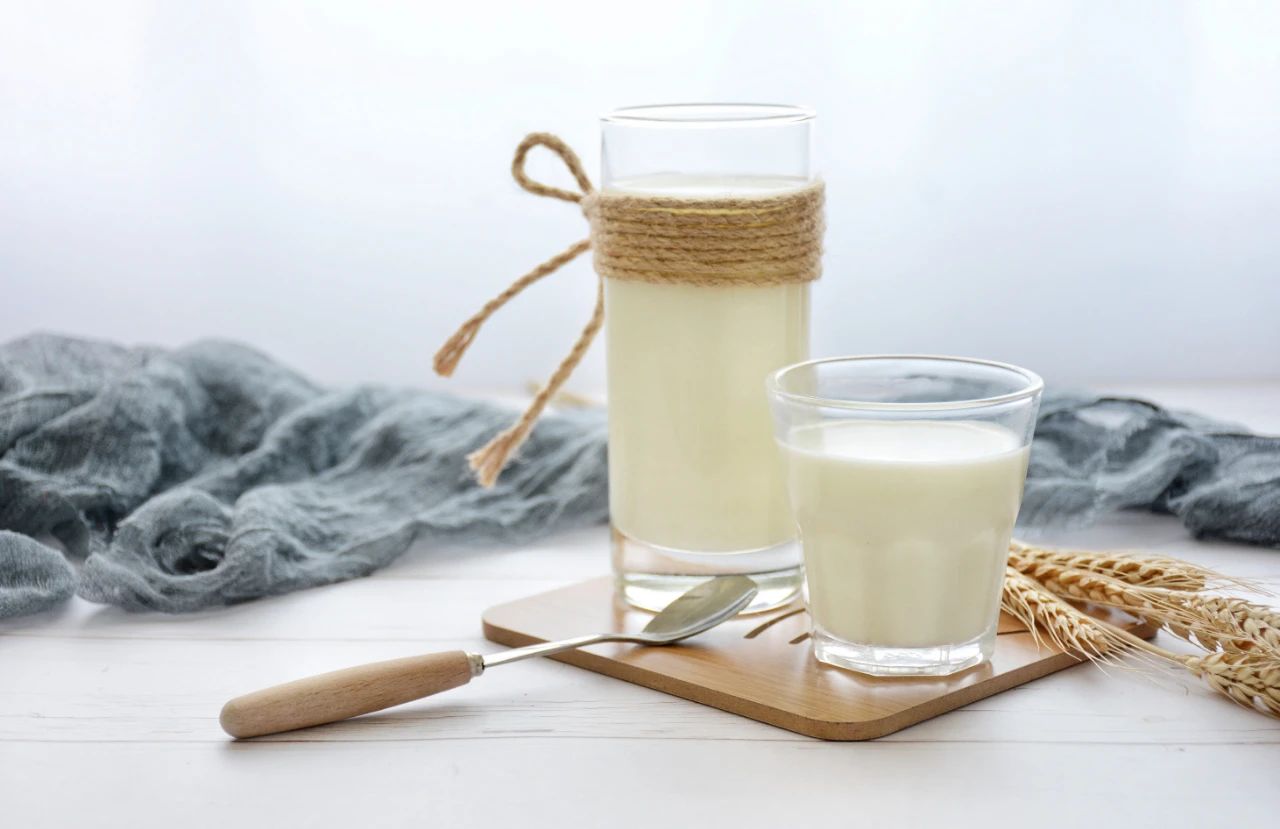 伊利、蒙牛加速结构，，，，，灼烁乳业、新希望乳业扩大阵地……这类乳制品越来越火！_必赢亚洲