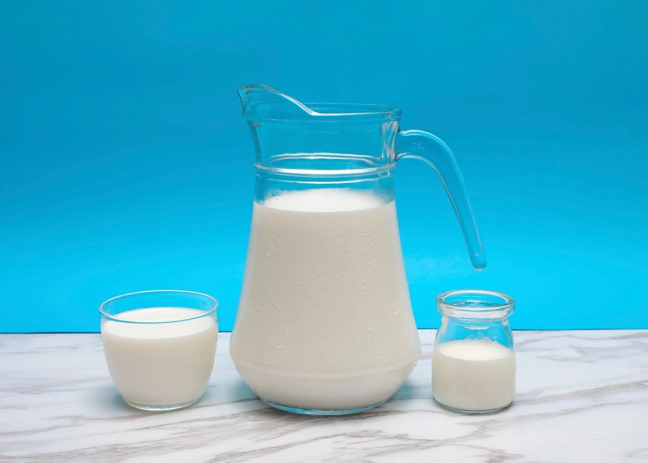 伊利、蒙牛加速结构，，，，，灼烁乳业、新希望乳业扩大阵地……这类乳制品越来越火！_必赢亚洲